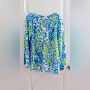 Woman’s Lilly Pulitzer Silk Camille Top in Limade biggest fan New with tags